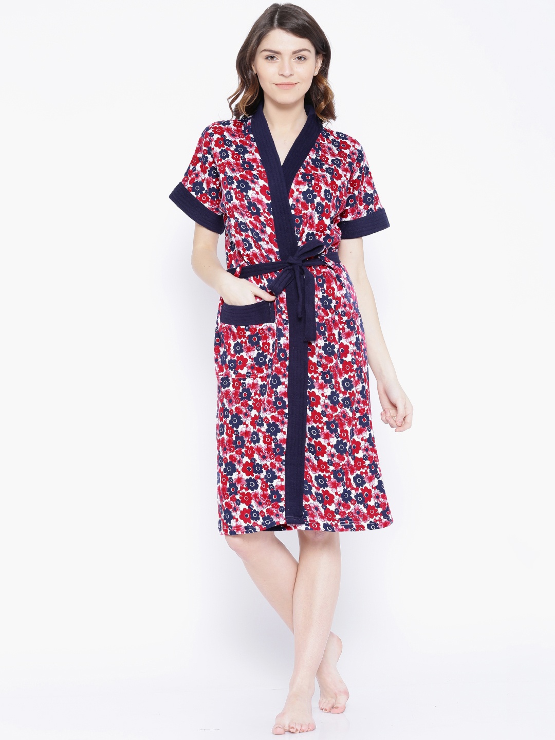 

Sand Dune Pink & Navy Floral Print Bathrobe