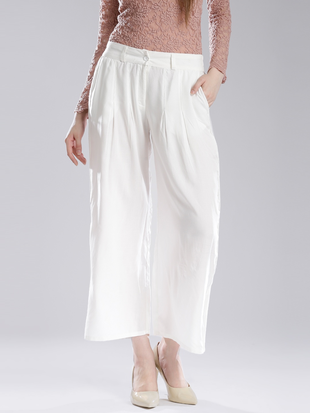 

W White Solid Pleated Palazzos