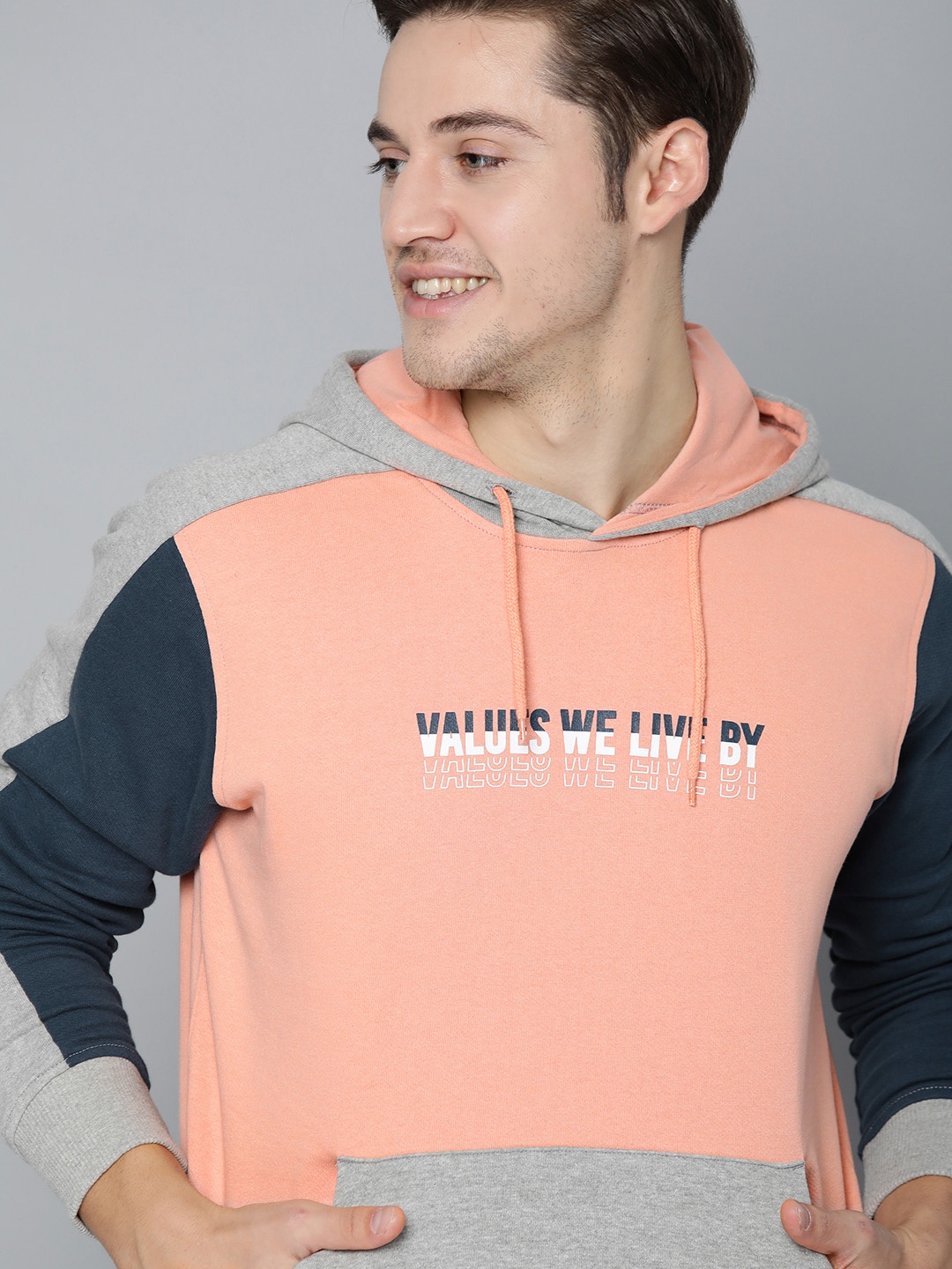 

Mast & Harbour Men Peach-Coloured & Grey Melange Colourblocked Cotton Hooded Sweatshirt