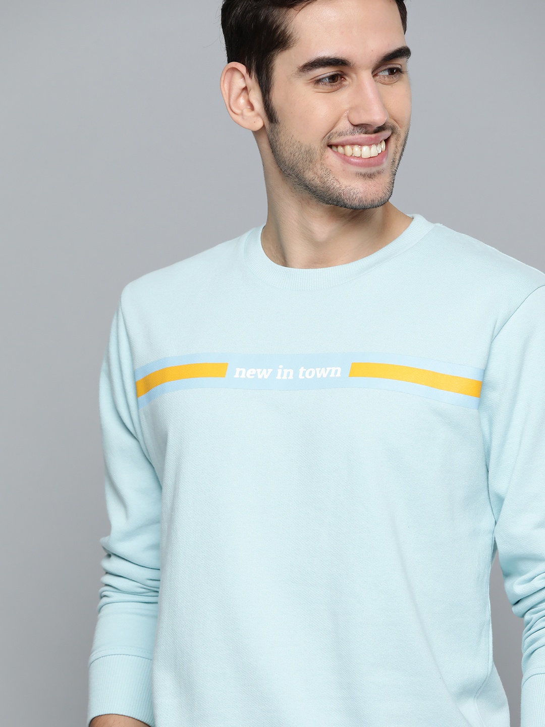 

Mast & Harbour Men Blue Solid Sweatshirt
