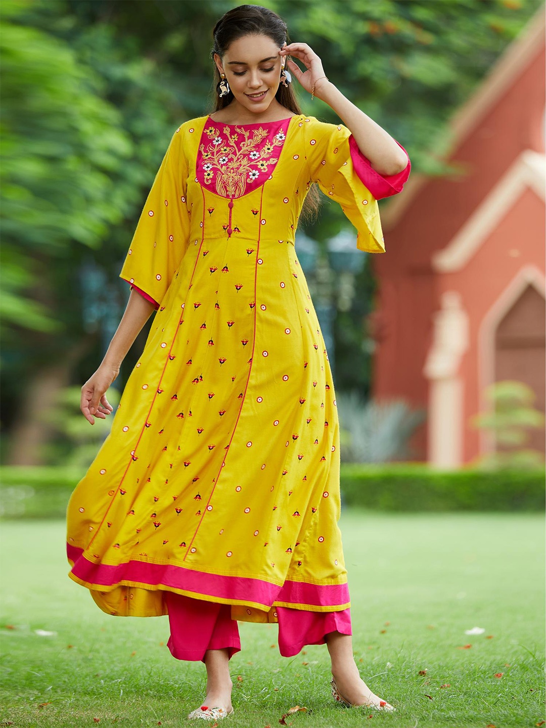 

Pannkh Women Yellow & Pink Embroidered Anarkali Kurta