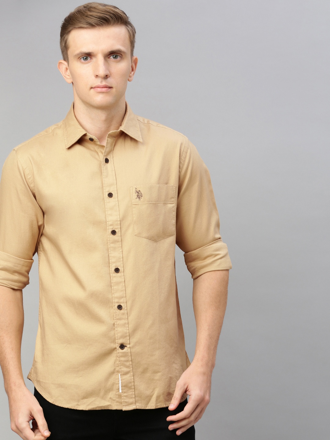 

U.S. Polo Assn. Men Beige Tailored Fit Solid Casual Shirt