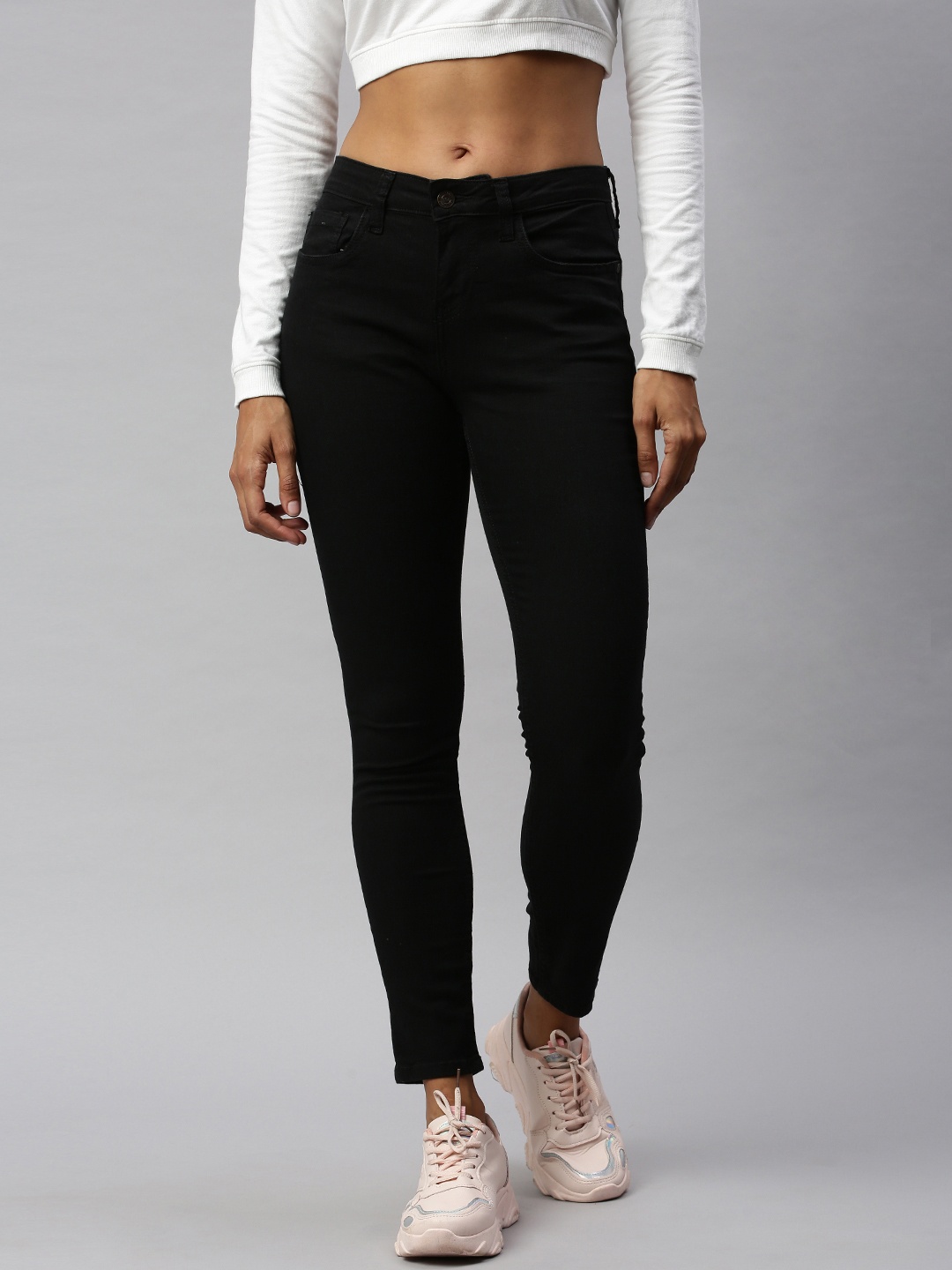 

Metronaut Women Black Skinny Fit High-Rise Clean Look Cropped Jeans