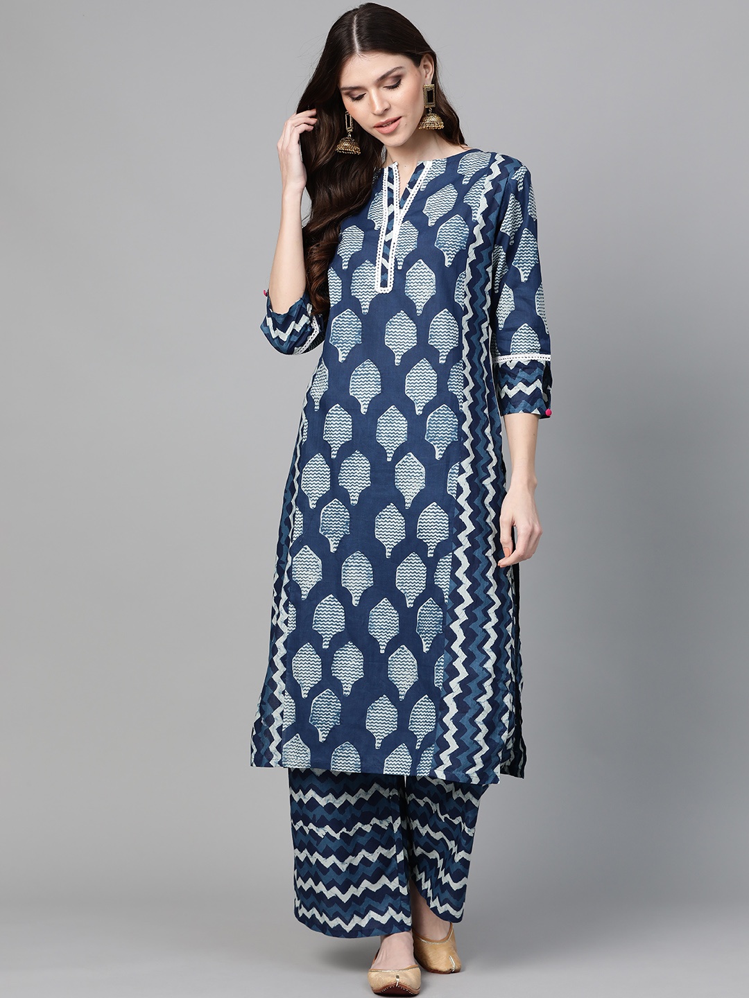 

Bhama Couture Women Blue & Off-White Printed Kurta with Palazzos