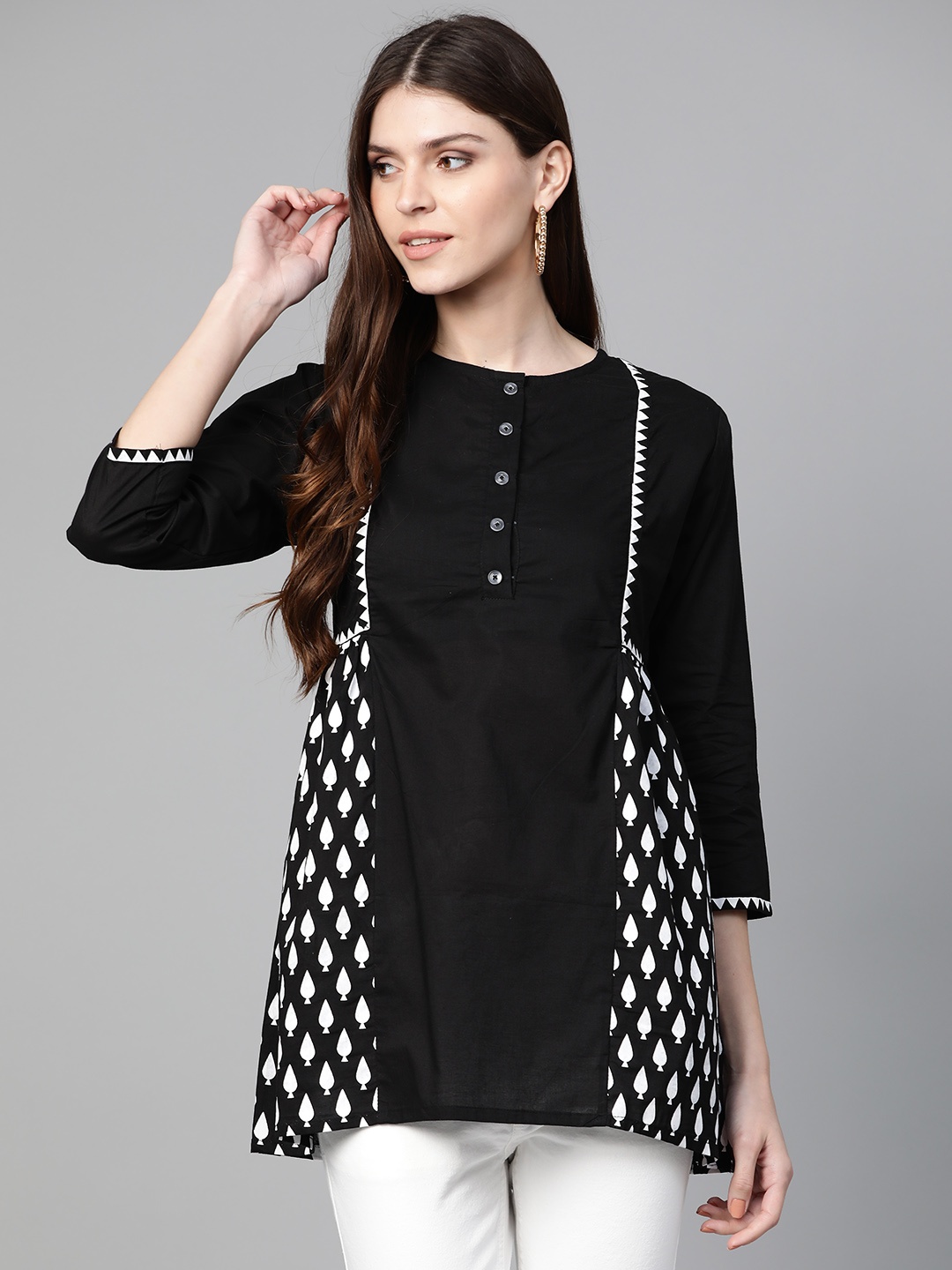 

Bhama Couture Women Black & White Printed Tunic