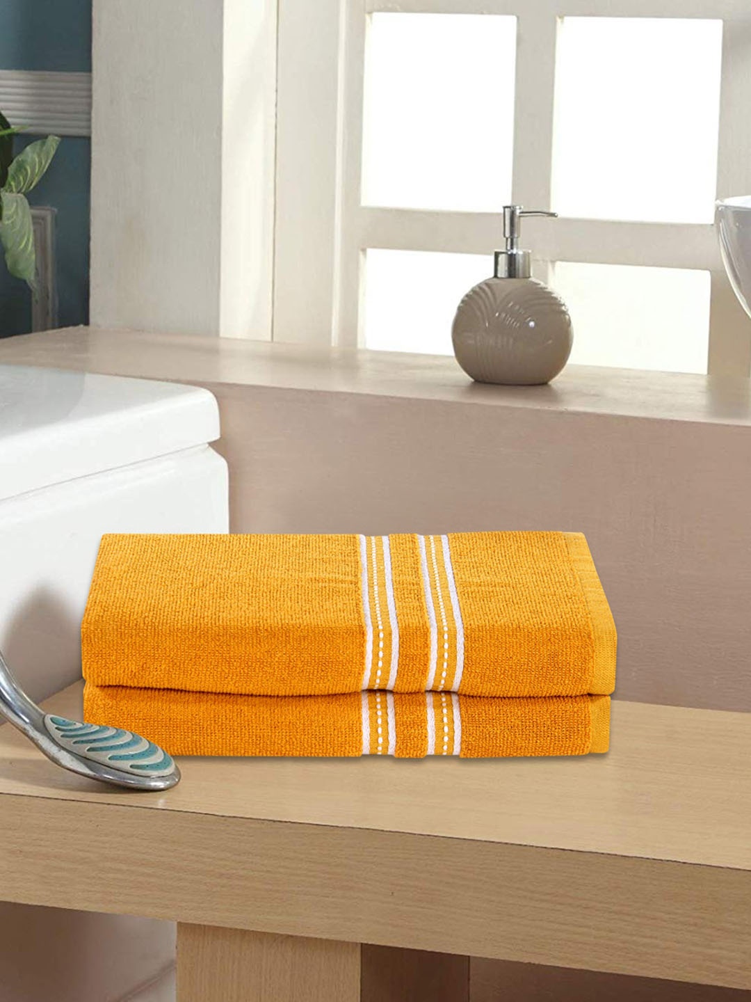 

ROMEE Unisex Set Of 2 Yellow & White Solid 400 GSM Bath Towels