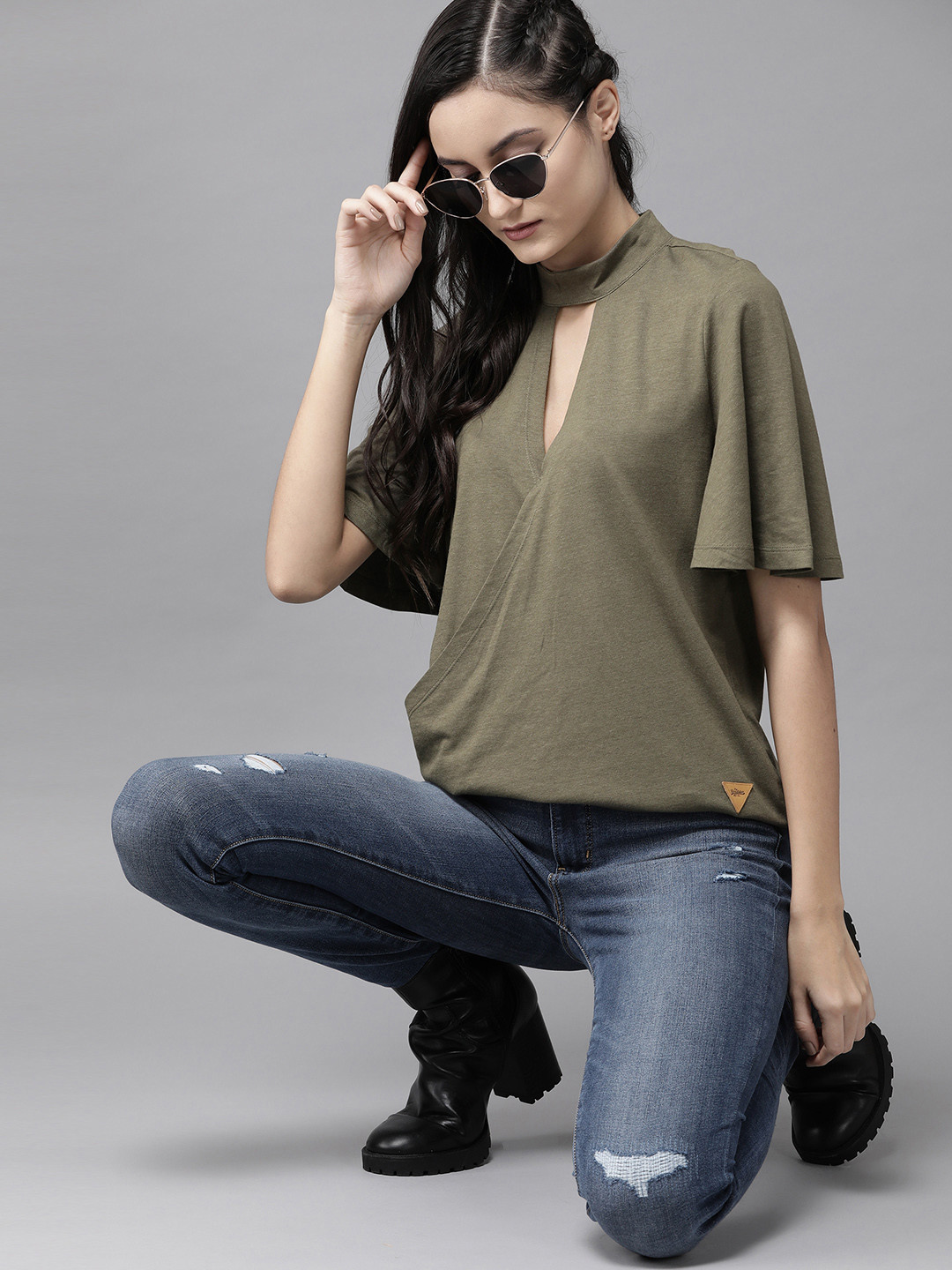 

Roadster Women Olive Green Solid Wrap Top