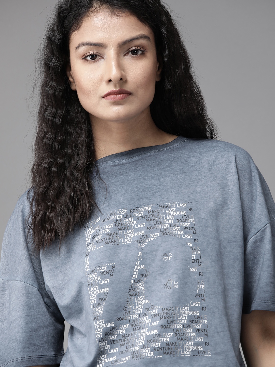 

Roadster Women Blue Pure Cotton Printed Round Neck Pure Cotton T-shirt
