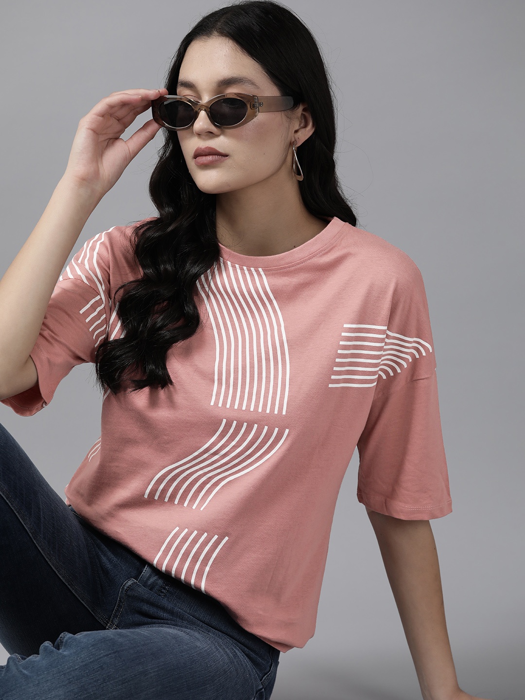 

The Roadster Lifestyle Co. Printed Drop-Shoulder Sleeves Pure Cotton T-shirt, Rose