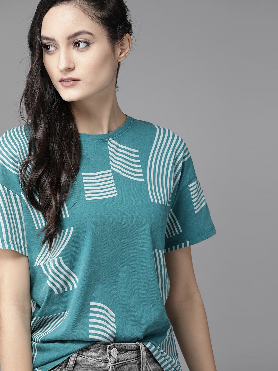 

Roadster Women Blue Pure Cotton Printed Round Neck Pure Cotton T-shirt