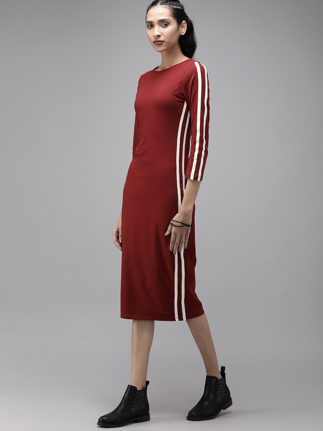

Roadster Women Maroon Solid T-shirt Dress