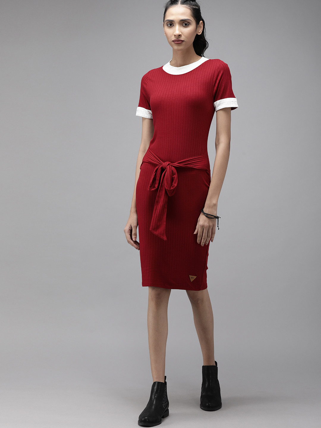 

Roadster Women Maroon Solid T-shirt Dress With Tie-up