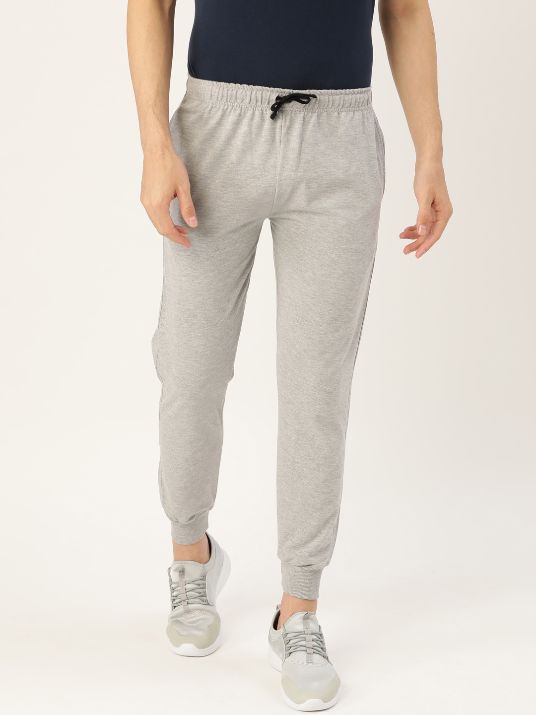 

Rodzen Men Grey Melange Solid Joggers