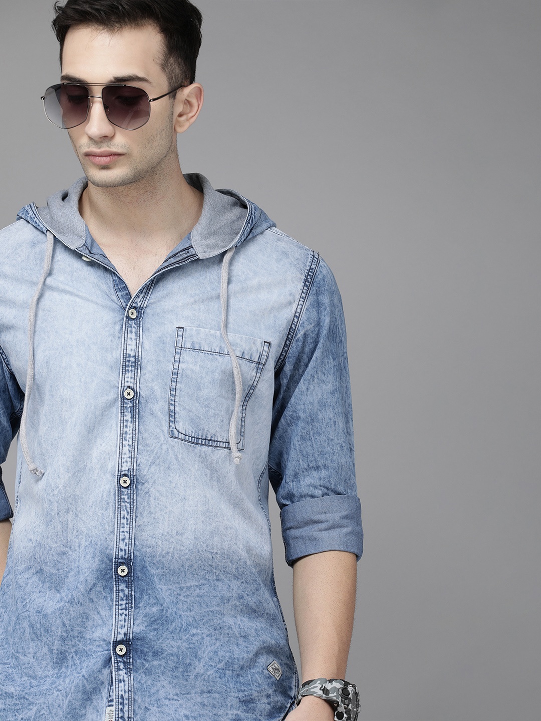 

Roadster Men Blue Cotton Sustainable Casual Shirt