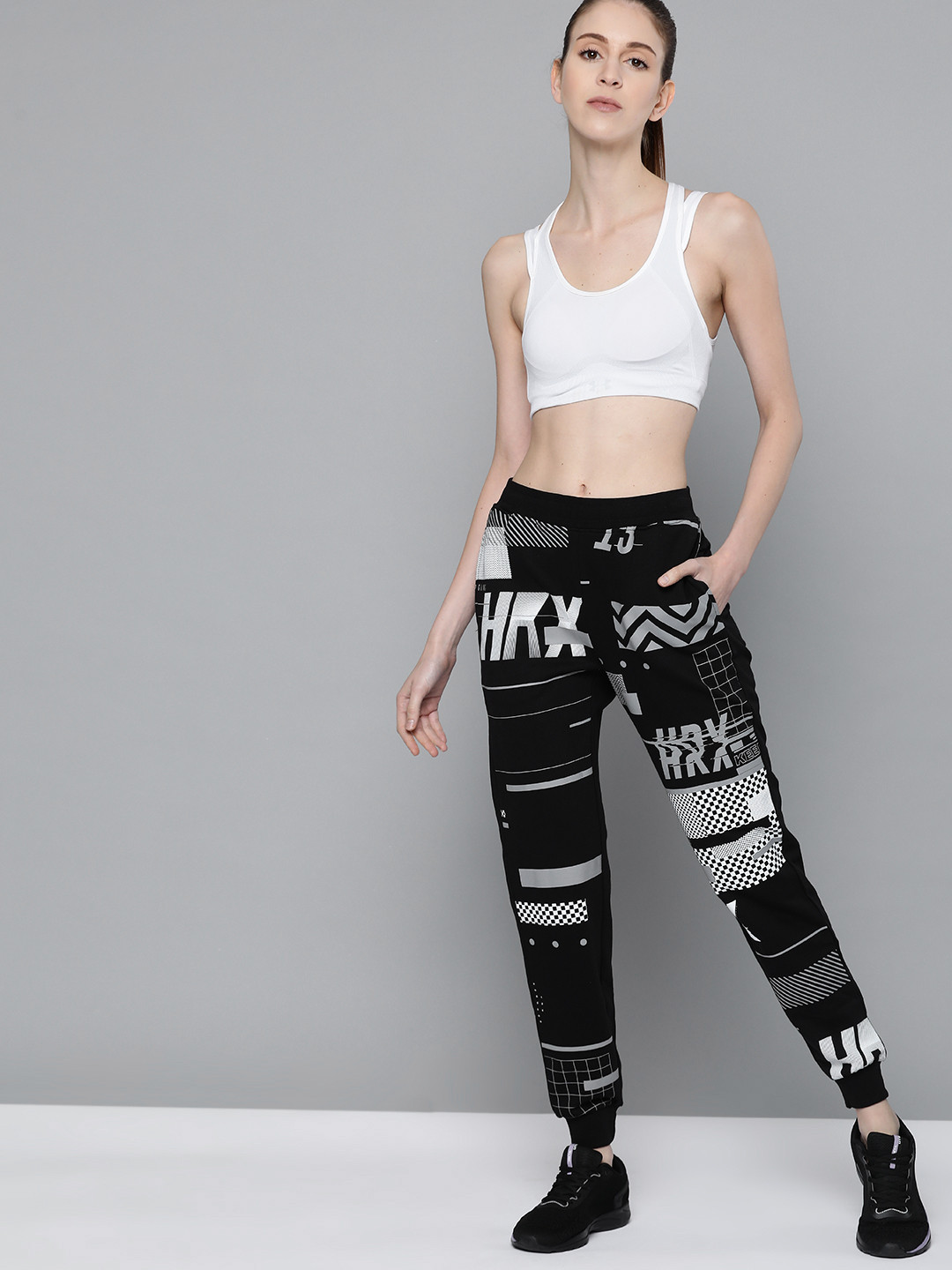 

HRX by Hrithik Roshan Women Black Printed Slim Fit Bio-Wash Antimicrobial Lifestyle Jogger