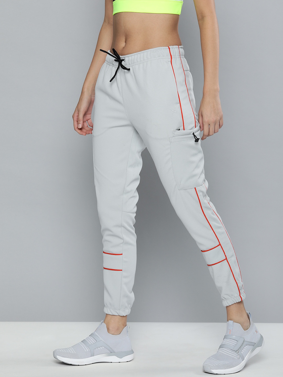 

HRX by Hrithik Roshan Women Grey Solid Slim Fit Rapid-Dry Lifestyle Joggers