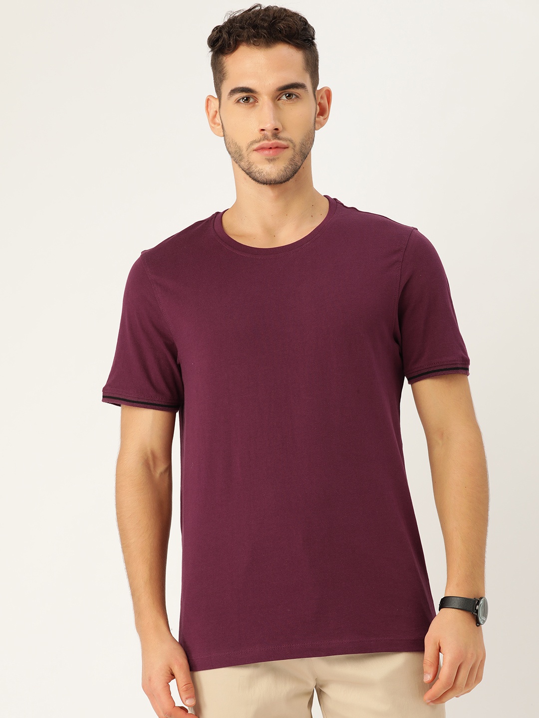 

INVICTUS Men Burgundy Antimicrobial Solid Round Neck Pure Cotton T-shirt
