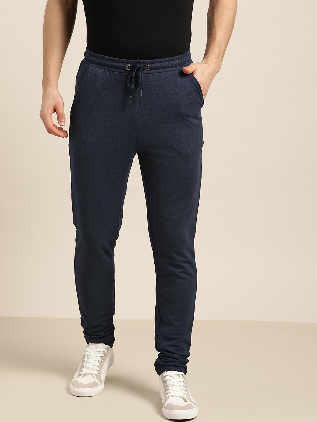 

INVICTUS Men Navy Solid Track Pants, Navy blue