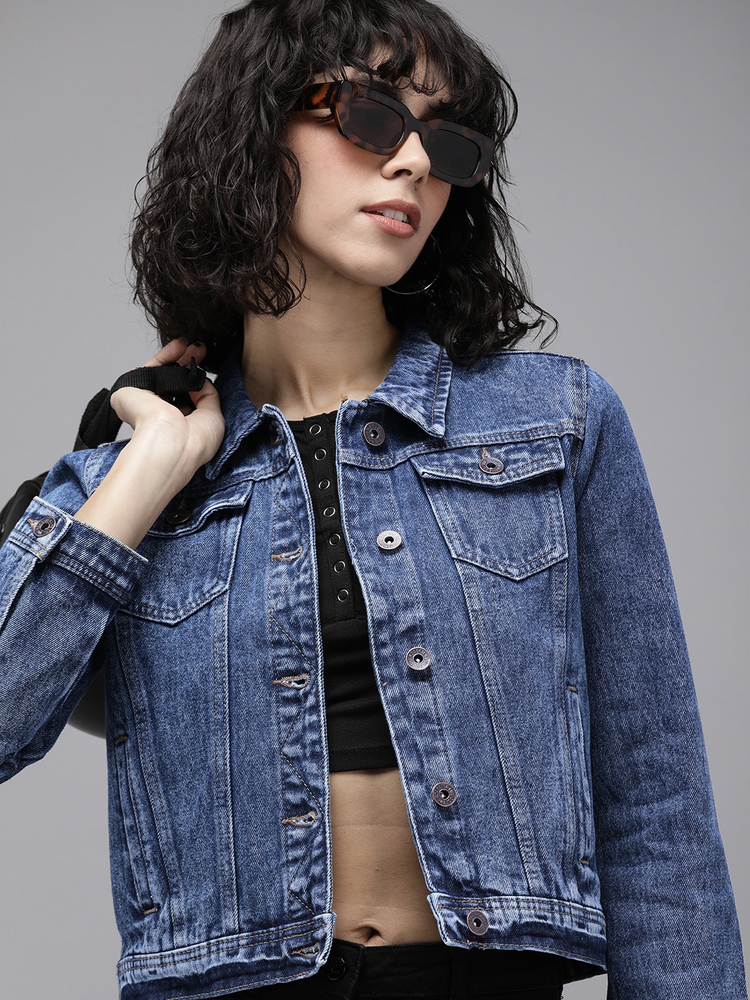 

Roadster Women Blue Washed Cropped Denim Trucker Jacket