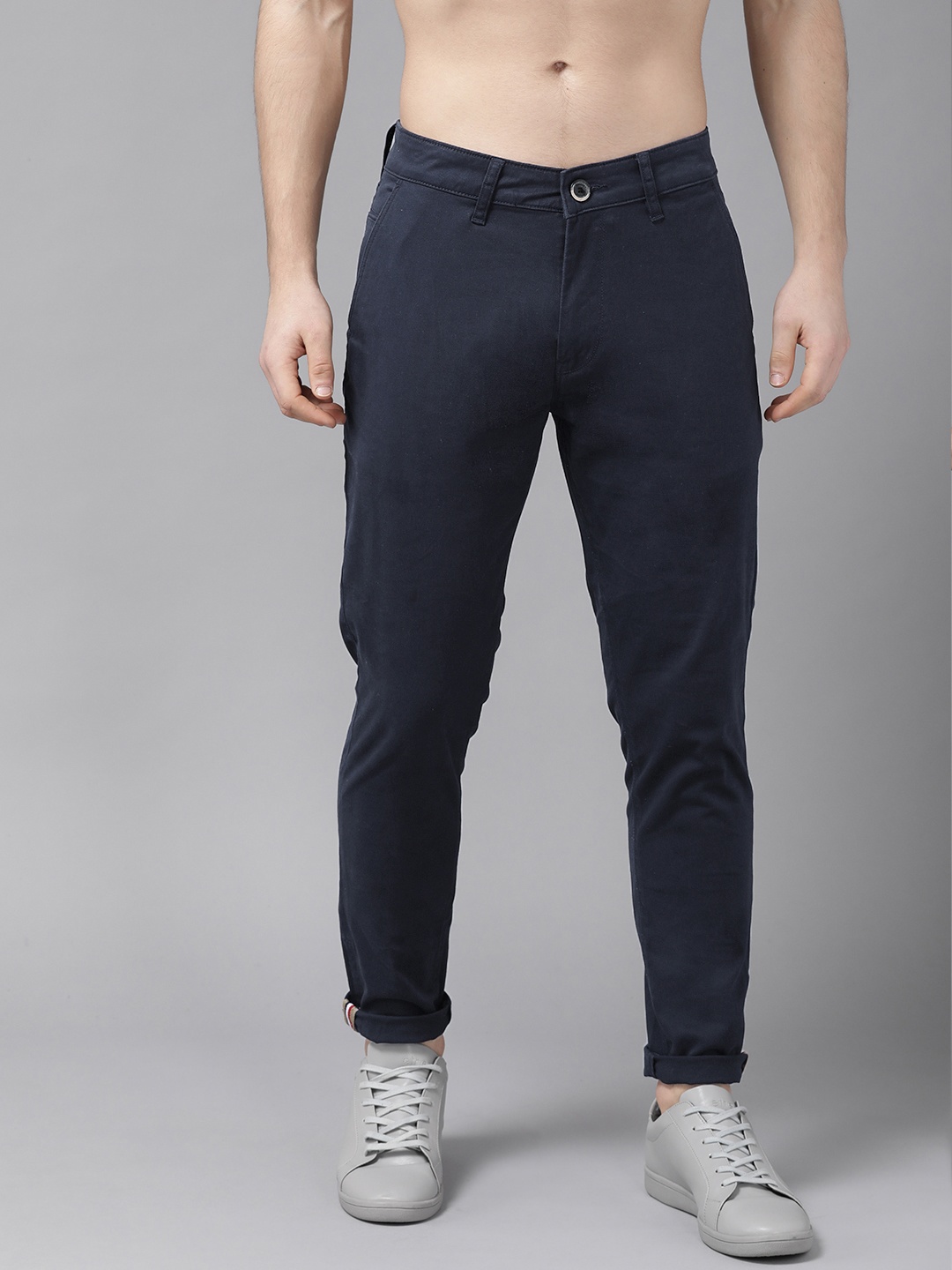 

Roadster Men Navy Blue Tapered Slim Fit Solid Chinos