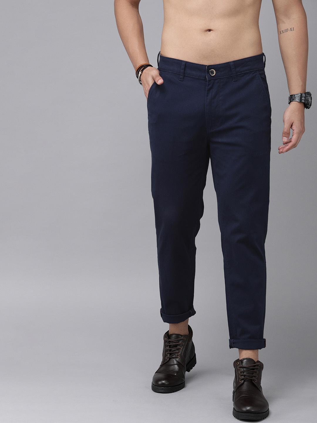 

Roadster Men Navy Blue Slim Fit Solid Chinos