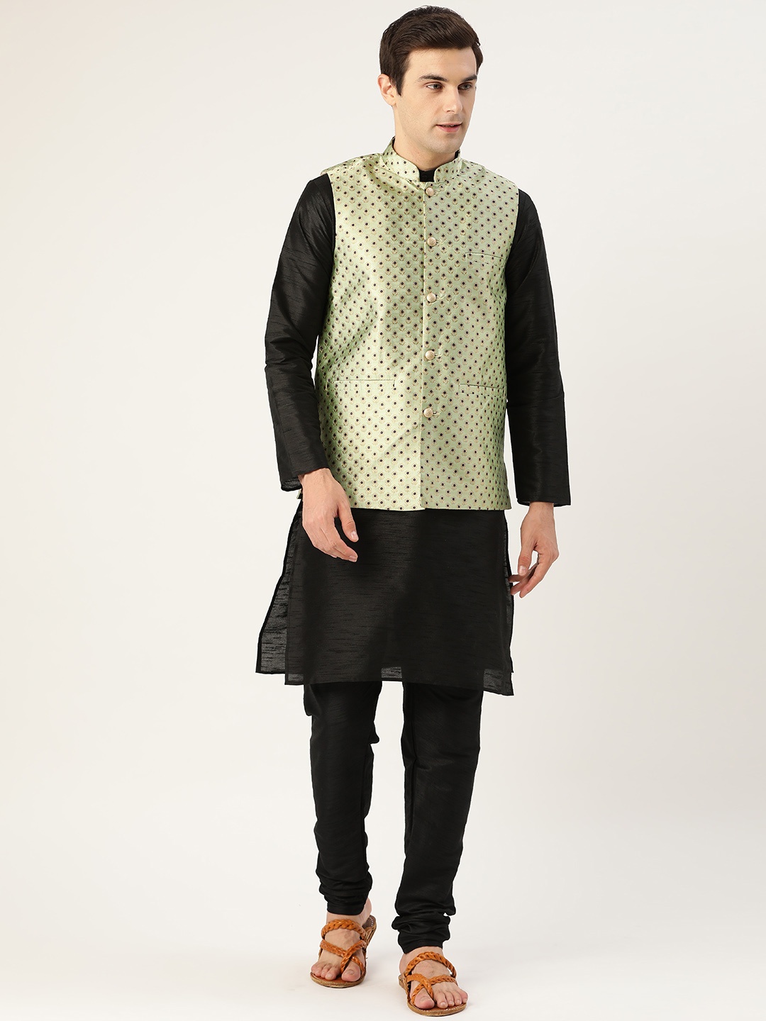 

SOJANYA Men Black & Green Solid Kurta with Churidar & Nehru Jacket