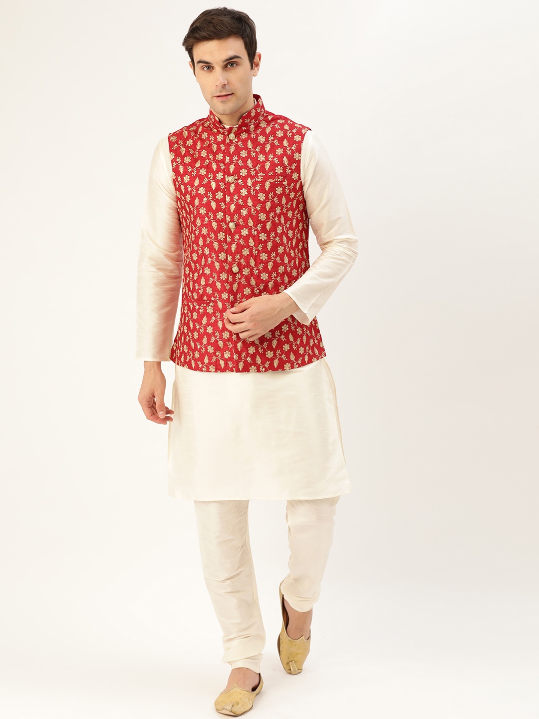 

SOJANYA Men Off-White & Maroon Solid Kurta with Churidar & Nehru Jacket