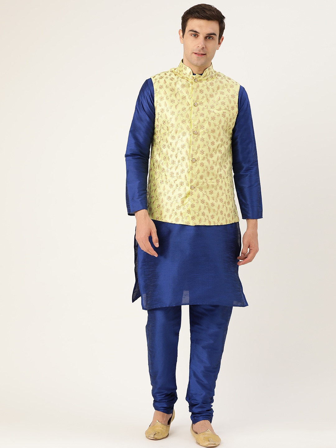 

SOJANYA Men Blue Solid Kurta with Churidar & Nehru Jacket