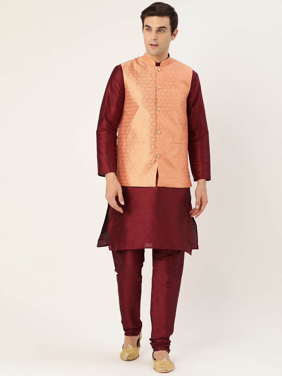 

SOJANYA Men Maroon & Peach-Coloured Solid Kurta with Churidar & Nehru Jacket