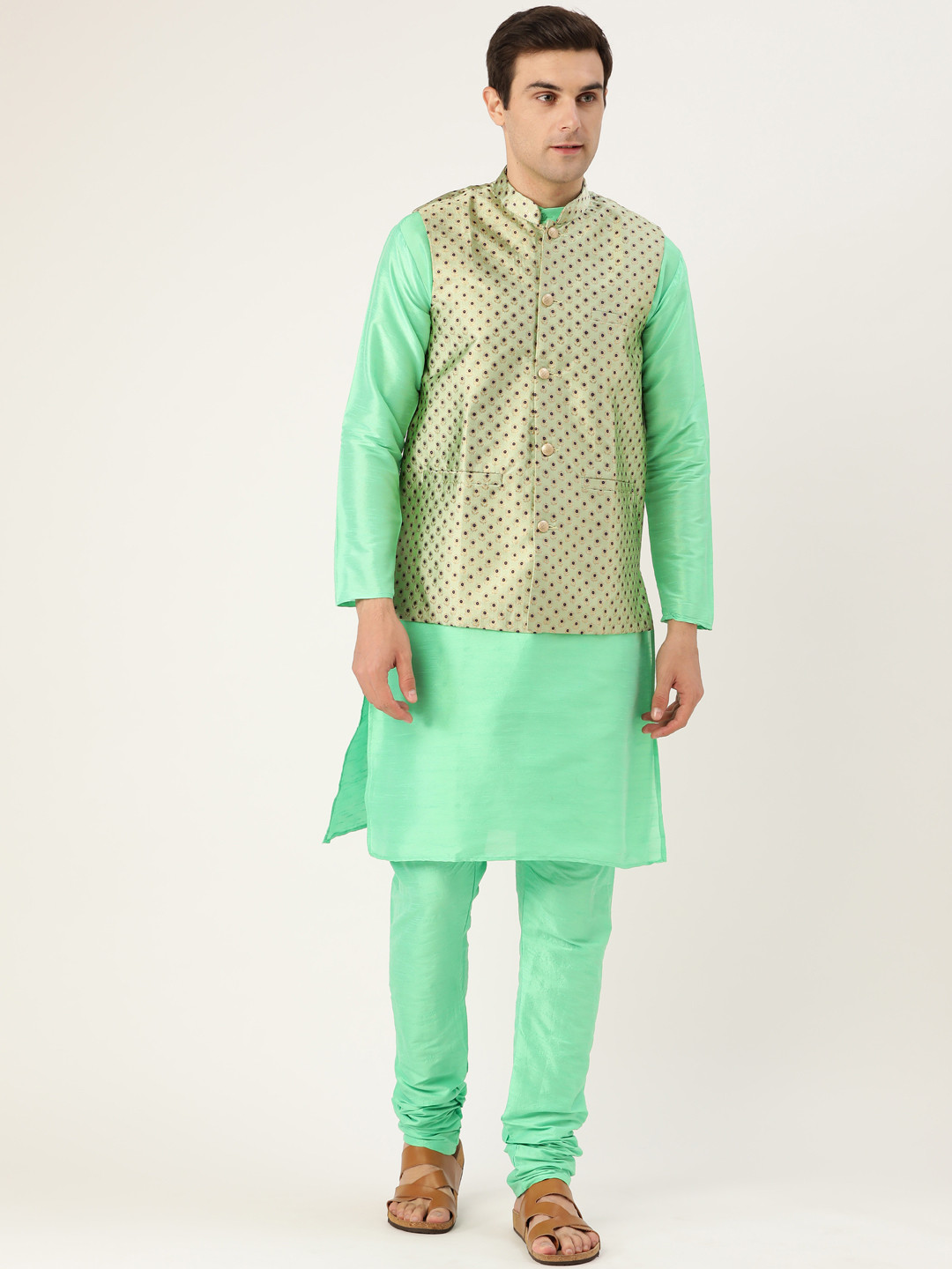 

SOJANYA Men Green Self-Design Kurta with Churidar & Nehru Jacket