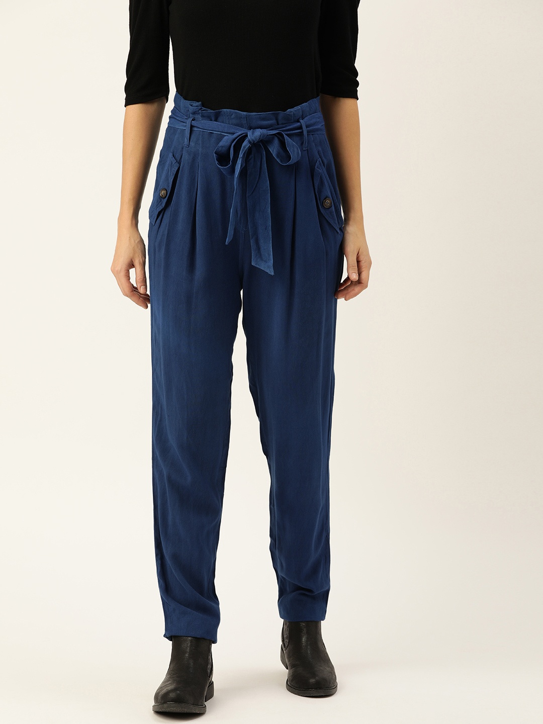 

Campus Sutra Women Blue Relaxed Regular Fit Solid Regular Trousers