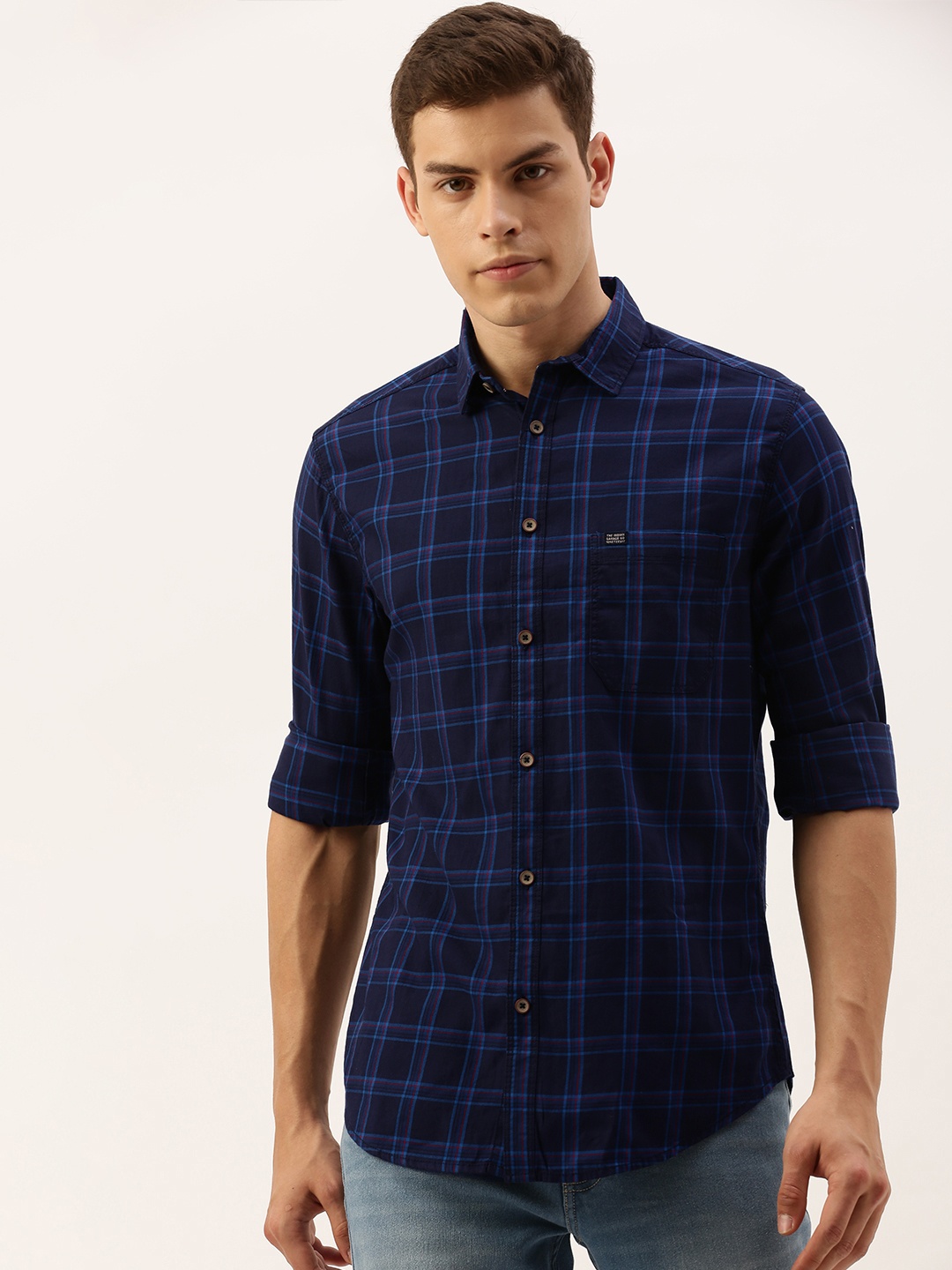 

The Indian Garage Co Men Navy Blue Slim Fit Checked Casual Shirt