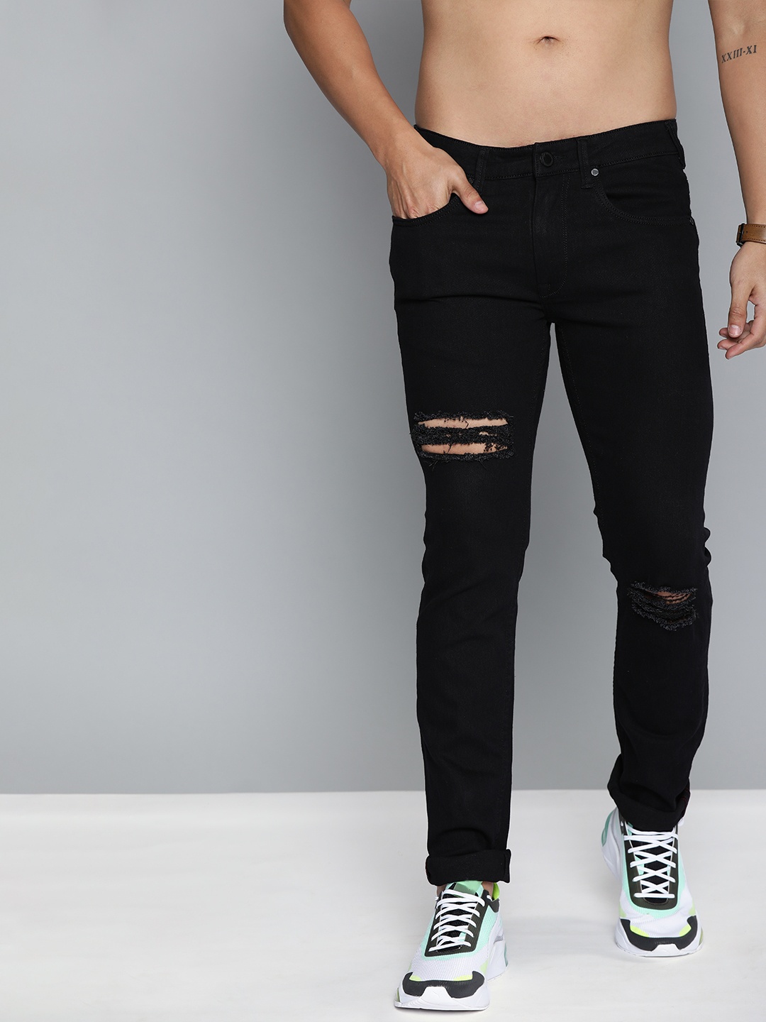 

HERE&NOW Men Black Skinny Fit Mid-Rise Clean Look Stretchable Jeans