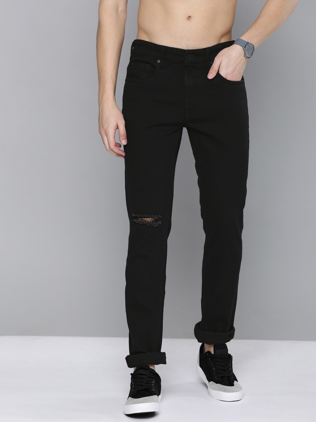 

HERE&NOW Men Black Skinny Fit Mid-Rise Mildly Distressed Stretchable Jeans