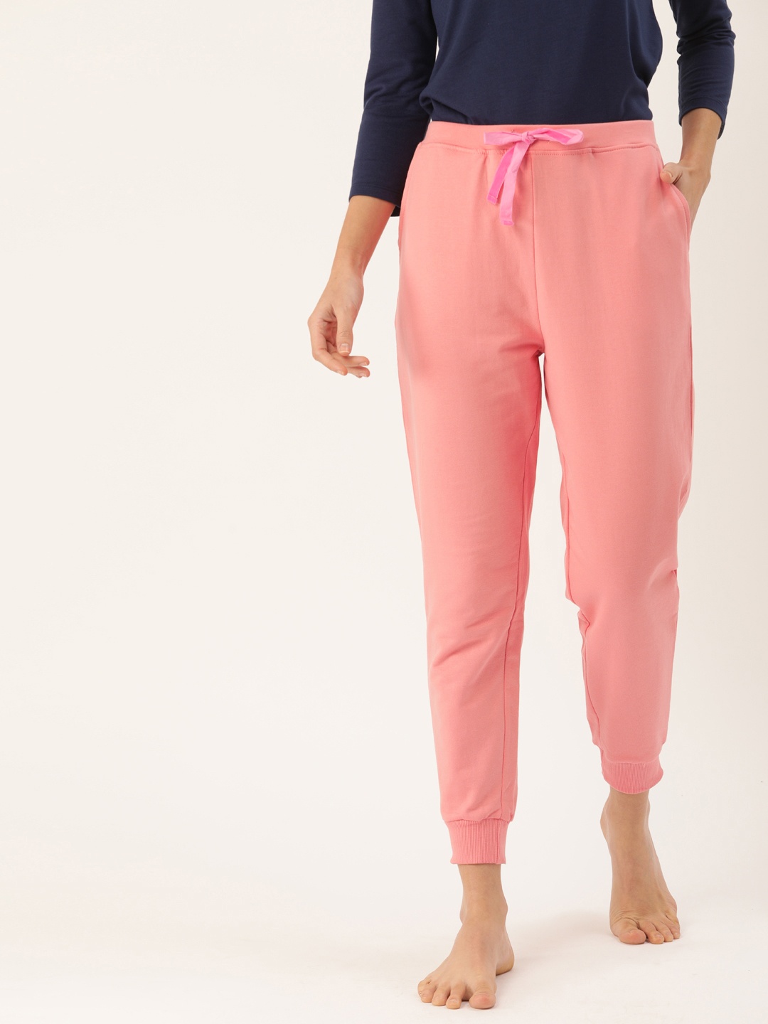

DressBerry Women Pink Solid Cropped Lounge Pants