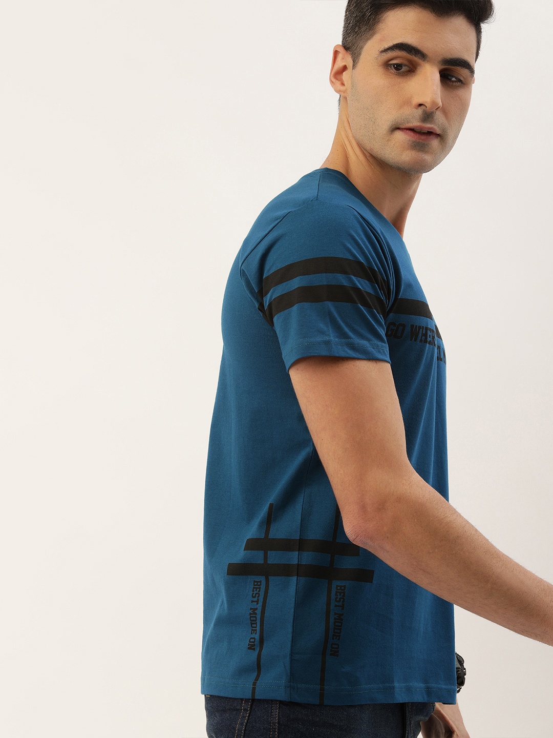 

Moda Rapido Men Teal Blue Printed Round Neck Pure Cotton T-shirt