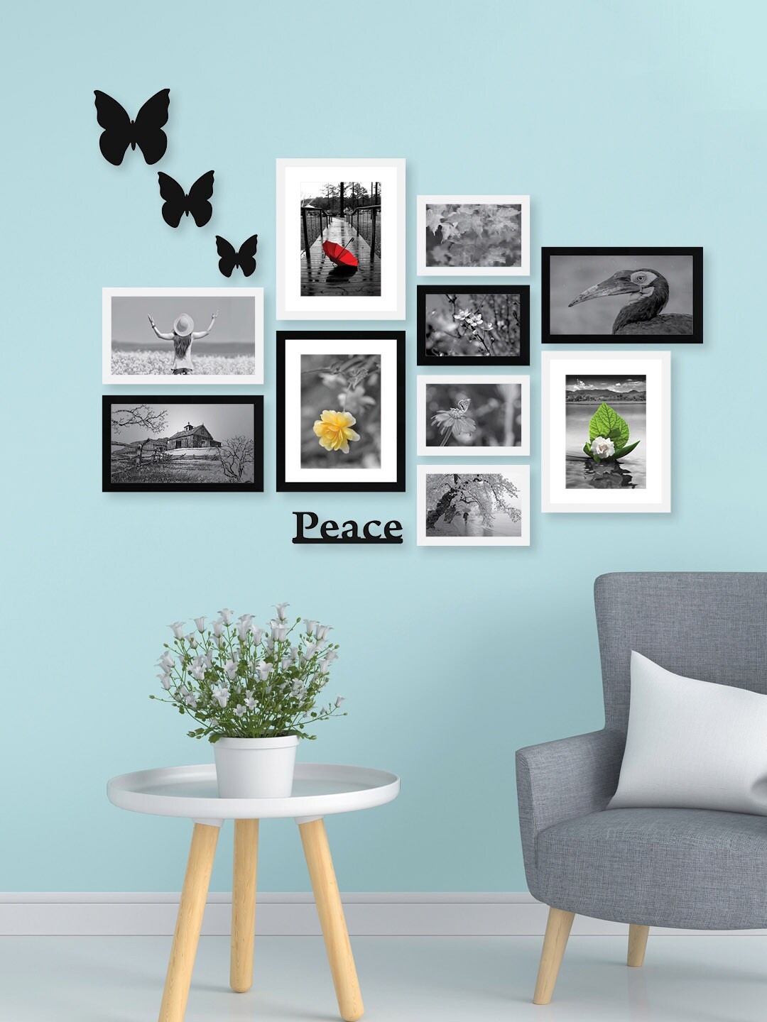

RANDOM Set Of 10 Black & White Solid Synthetic Collage Photo Frames With 4 Plaques