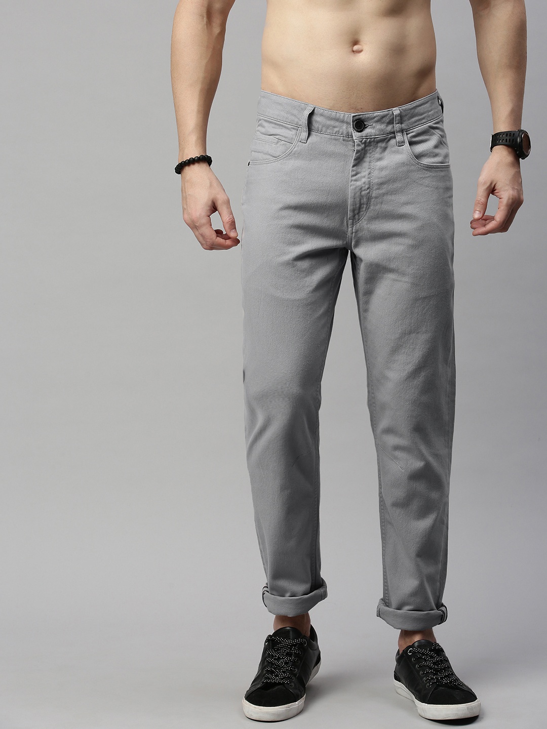

Roadster Men Grey Slim Fit Solid Chinos