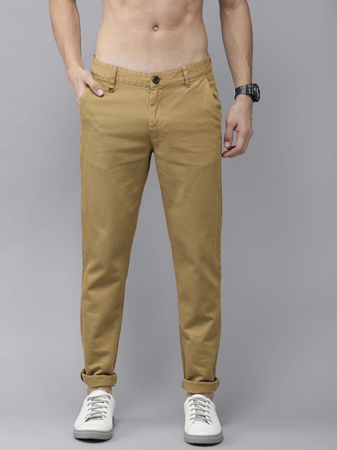 

Roadster Men Khaki Slim Fit Solid Chinos