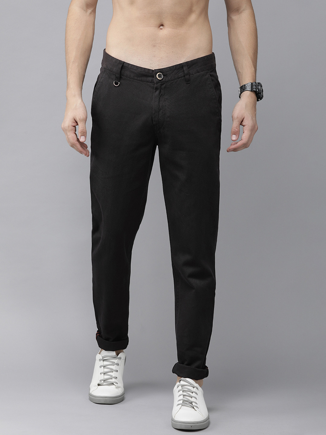 

Roadster Men Black Slim Fit Solid Chinos