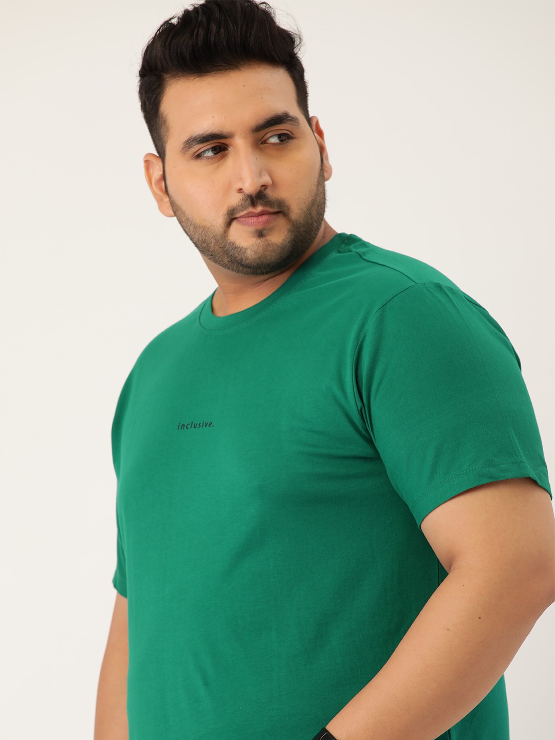 

Sztori Men Plus Size Green Pure Cotton Solid Pure Cotton T-shirt