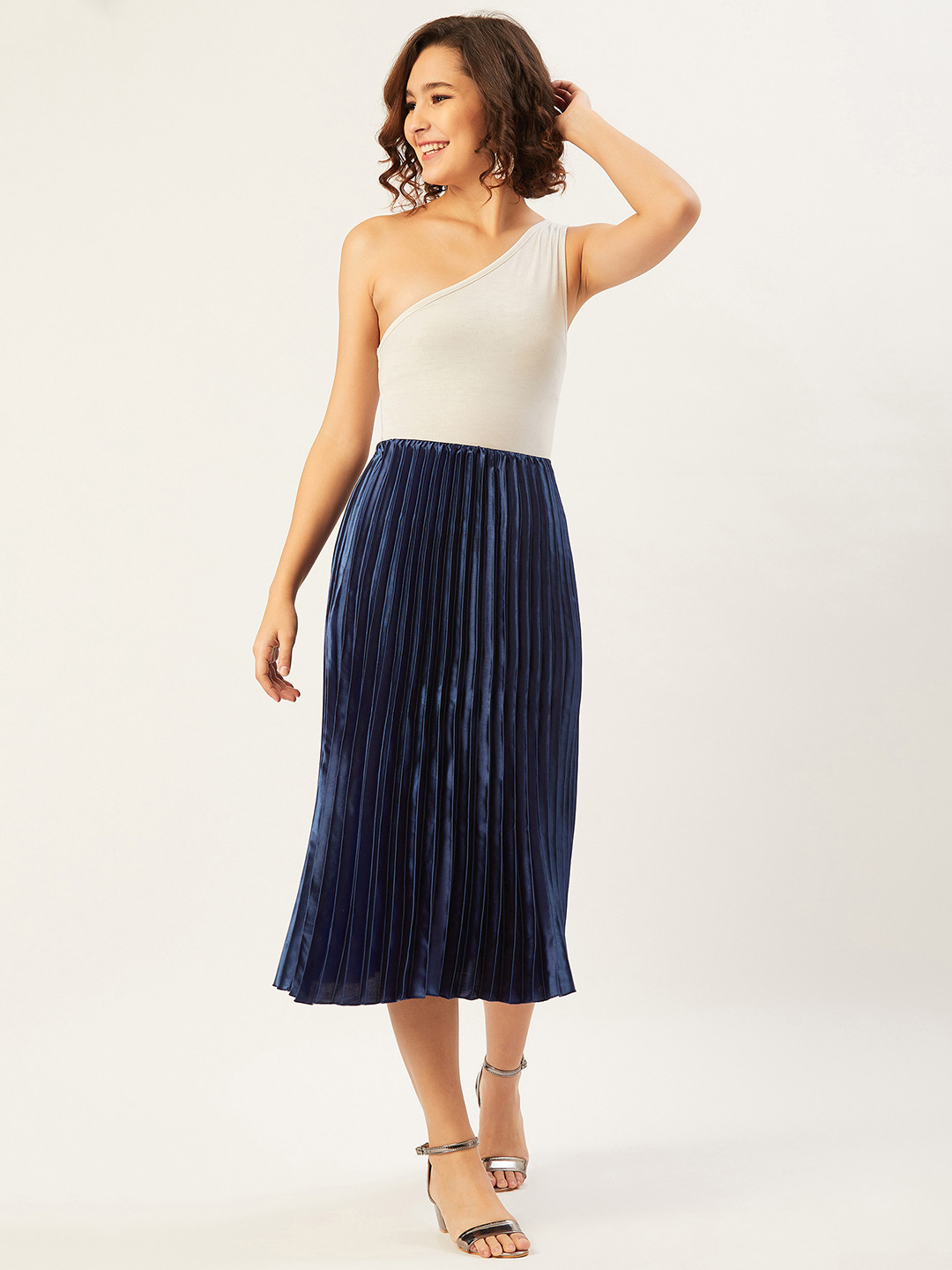 

ANVI Be Yourself Women Navy Blue Accordion Pleat Solid A-Line Skirt