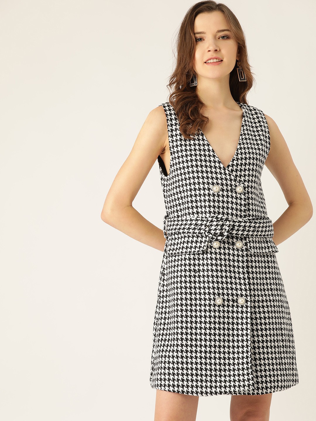 

ANVI Be Yourself Women Black & White Houndstooth Self-Design Wrap Dress