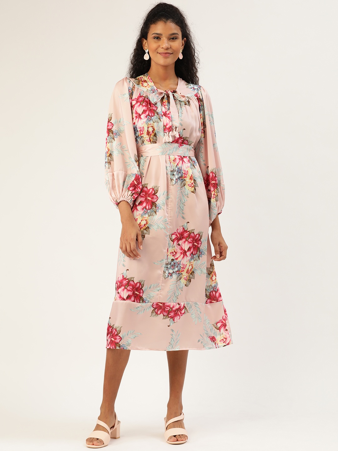 

ANVI Be Yourself Women Peach-Coloured & Pink Floral Print Midi A-Line Dress