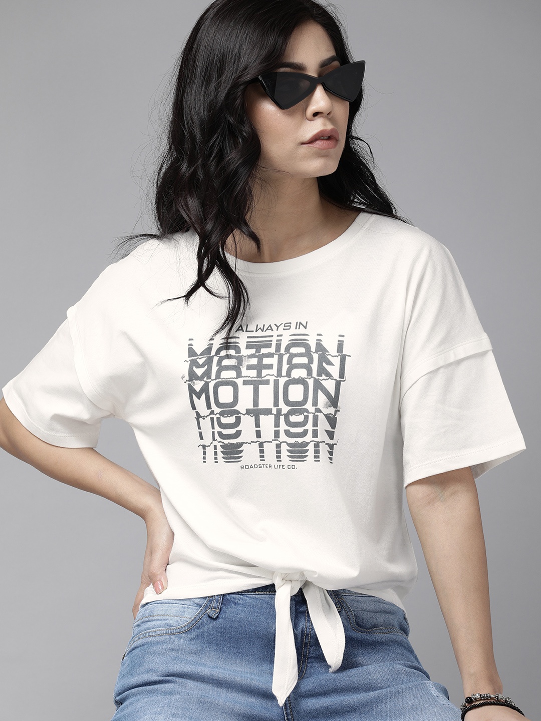

Roadster Women White Printed Round Neck T-shirt