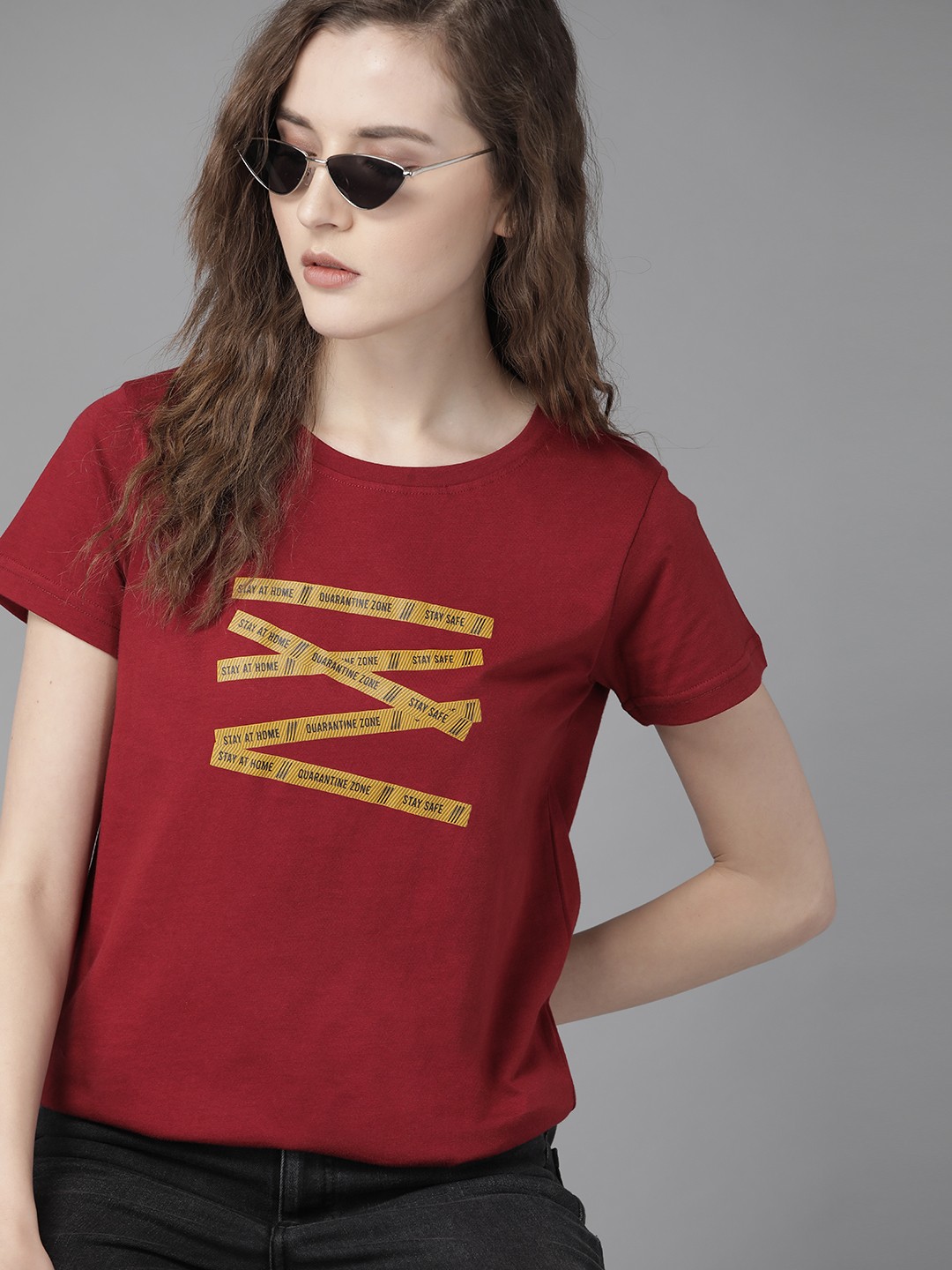 

Roadster Women Maroon & Mustard Yellow Printed Round Neck T-shirt
