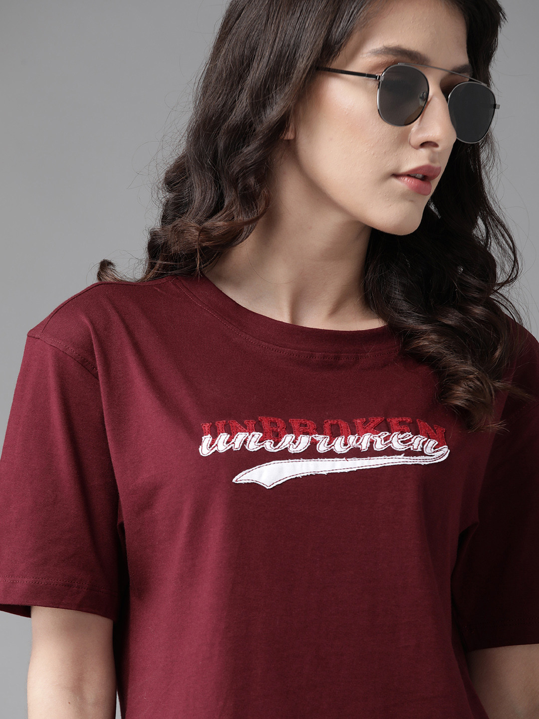 

Roadster Women Maroon Applique Detail Round Neck T-shirt