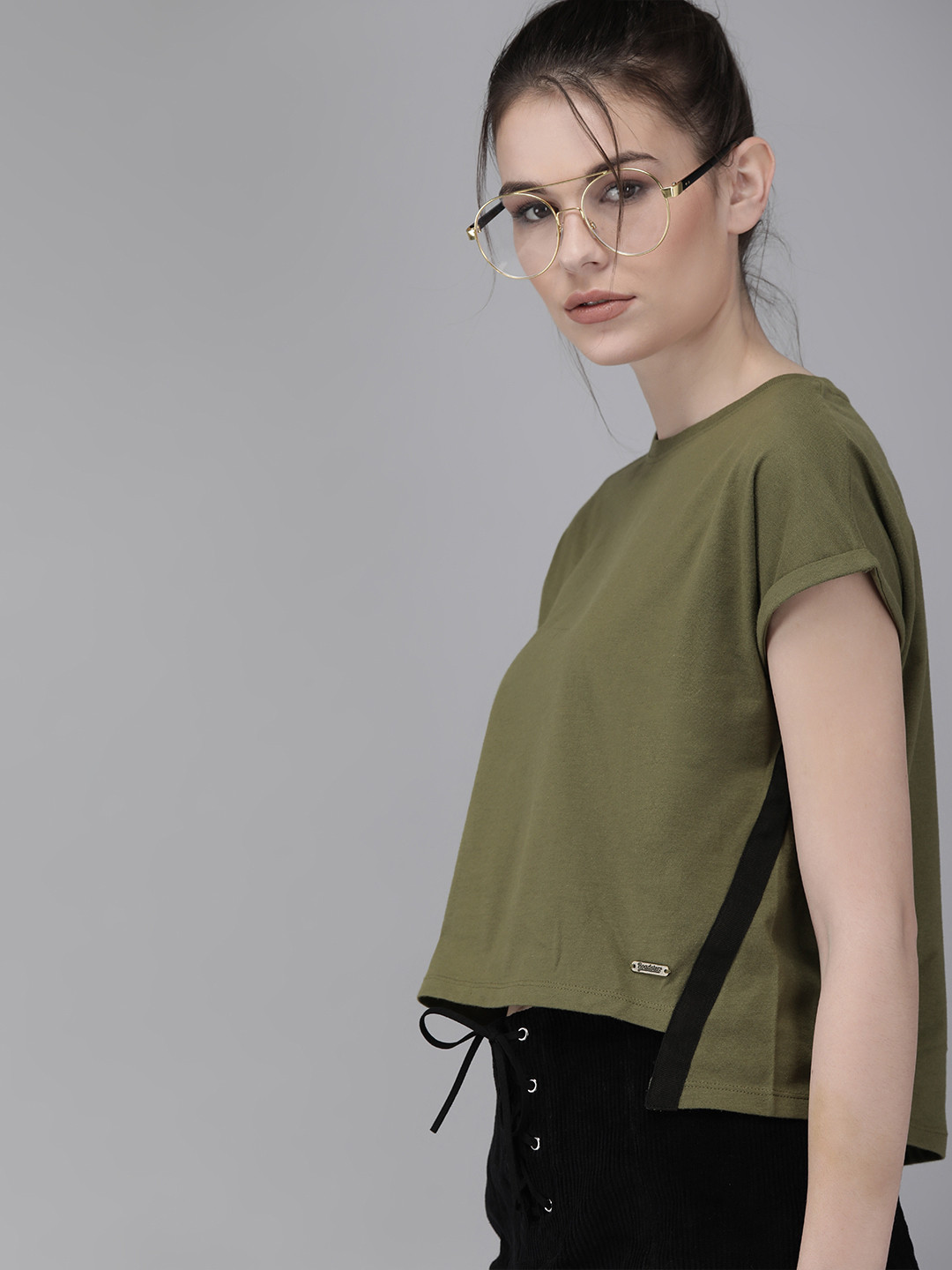 

Roadster Women Olive Green Solid Round Neck Crop High-Low Hem Pure Cotton T-shirt