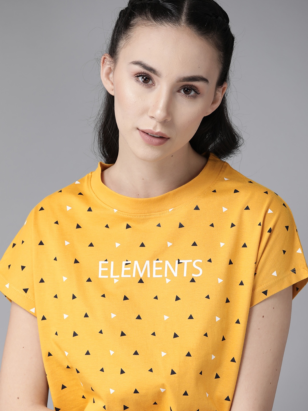 

Roadster Women Yellow Geometric Printed Round Neck Relaxed Fit Cotton T-shirt
