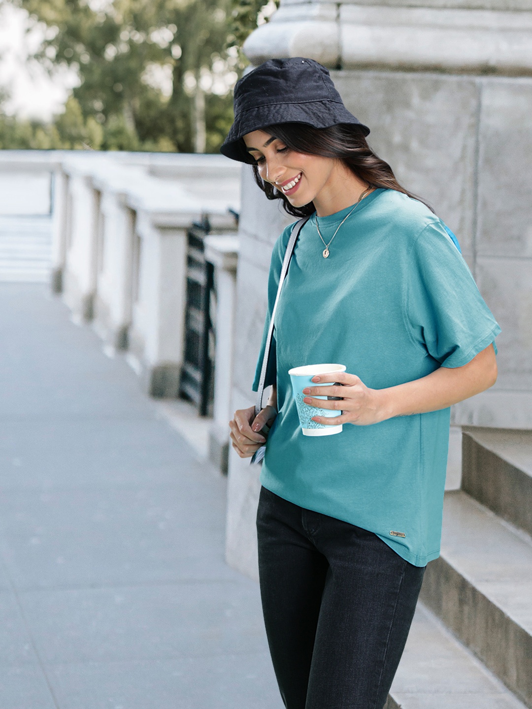 

Roadster Women Turquoise Blue Solid Round Neck T-shirt
